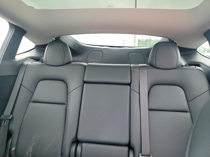 2025 Tesla Model Y მანქანა იყიდება აუქციონზე, vin: 7SAYGDED2SF272090, აუქციონის ნომერი: 54650186