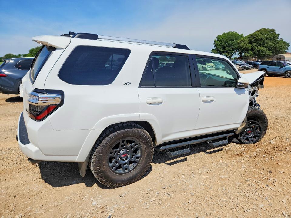 Продажа на аукционе авто 2024 Toyota 4runner, vin: JTENU5JR4R6277034, номер лота: 52381156