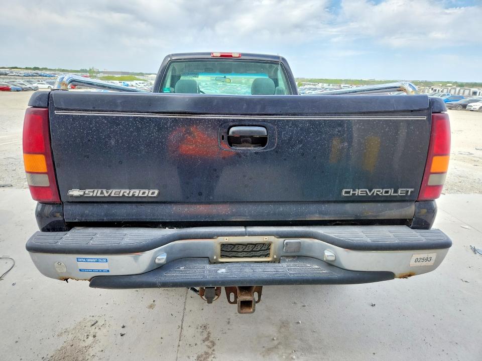 Продаж на аукціоні авто 2000 Chevrolet Silverado, vin: 1GCGK24U8YE356776, номер лоту: 52774356