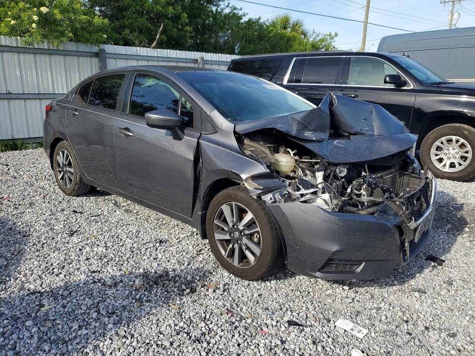 52351196 :رقم المزاد ، 3N1CN8EV2ML895598 vin ، 2021 Nissan Versa مزاد بيع