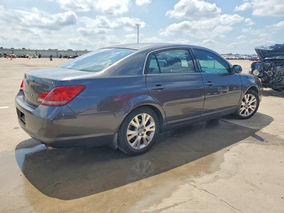 54887266 :رقم المزاد ، 4T1BK36B38U322211 vin ، 2008 Toyota Avalon مزاد بيع