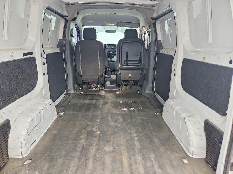 53838666 :رقم المزاد ، 3N6CM0KN5FK702436 vin ، 2015 Nissan Nv200 مزاد بيع