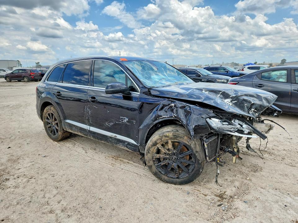 Продажа на аукционе авто 2018 Audi Q7, vin: WA1VAAF77JD032994, номер лота: 54702306
