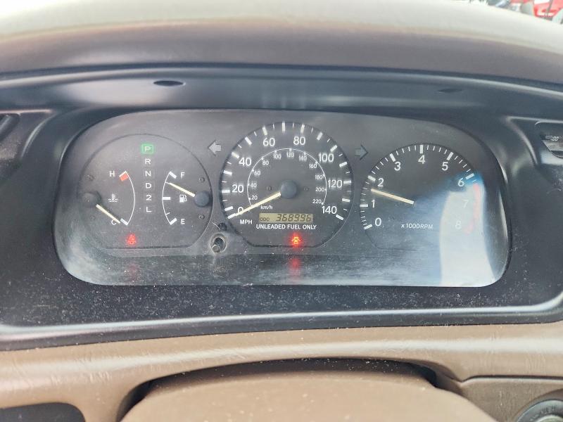 54810086 :رقم المزاد ، 4T1BF22K1WU056768 vin ، 1998 Toyota Camry مزاد بيع