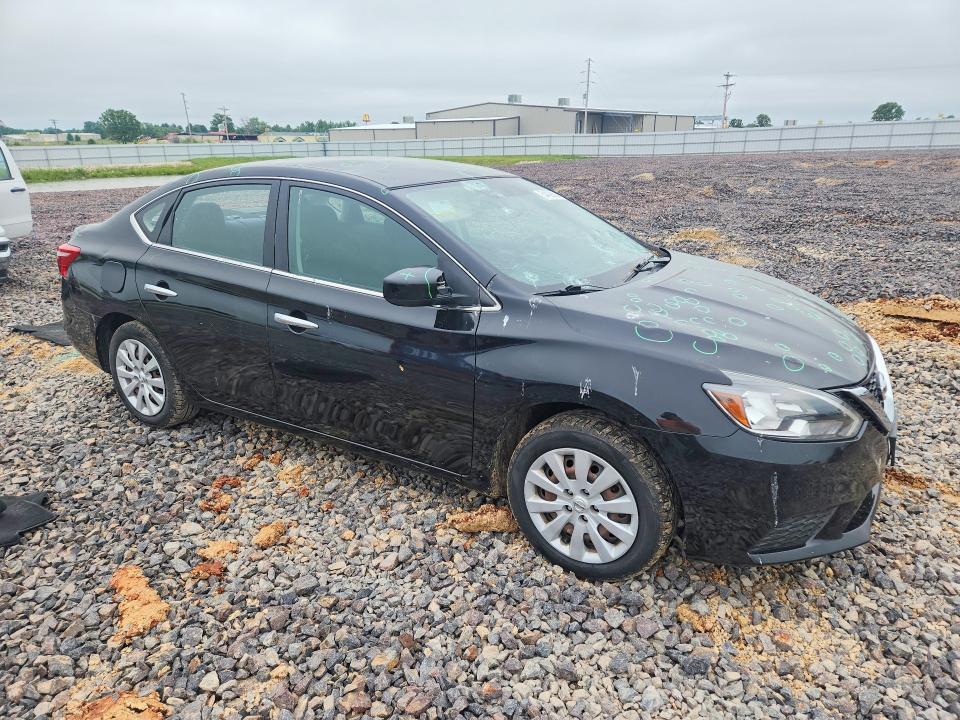 54436536 :رقم المزاد ، 3N1AB7AP6JY338449 vin ، 2018 Nissan Sentra مزاد بيع