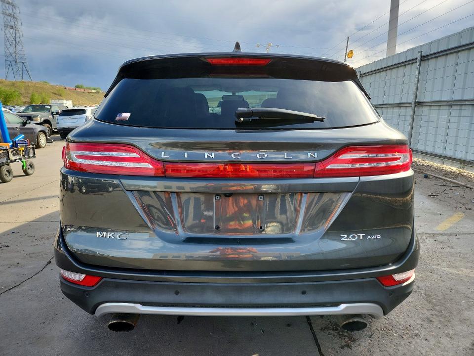 53325576 :رقم المزاد ، 5LMCJ1D90JUL15098 vin ، 2018 Lincoln Mkc مزاد بيع