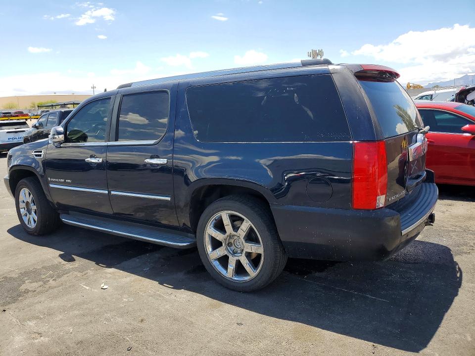 2007 Cadillac Escalade მანქანა იყიდება აუქციონზე, vin: 1GYFK668X7R298383, აუქციონის ნომერი: 55538356