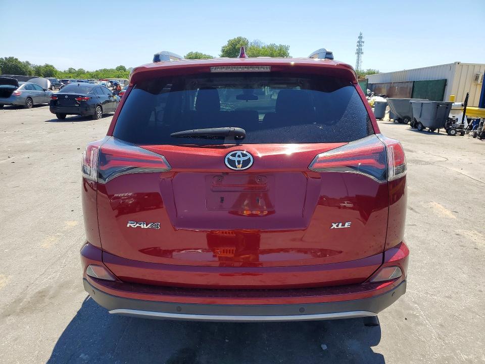 52188526 :رقم المزاد ، 2T3WFREVXJW468879 vin ، 2018 Toyota Rav4 مزاد بيع