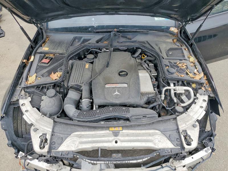 2015 Mercedes-benz C მანქანა იყიდება აუქციონზე, vin: 55SWF4KB2FU081333, აუქციონის ნომერი: 50751106