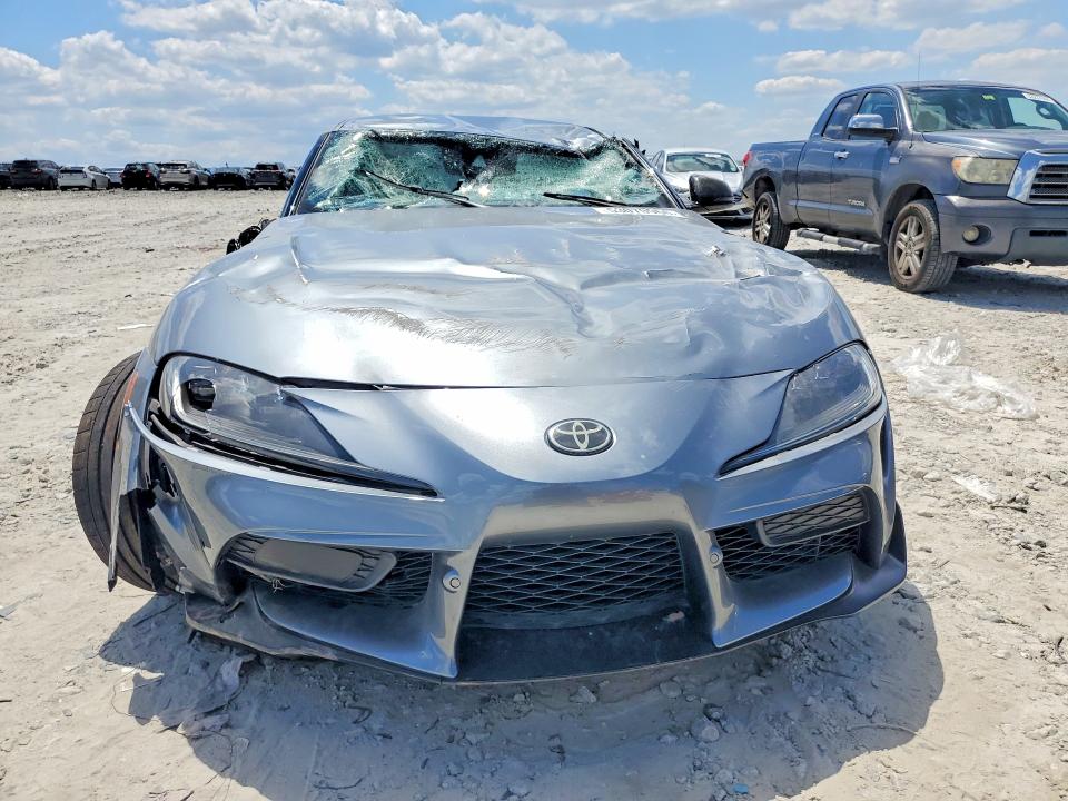 53070966 :رقم المزاد ، WZ1DB0C04MW044689 vin ، 2021 Toyota Gr Supra مزاد بيع