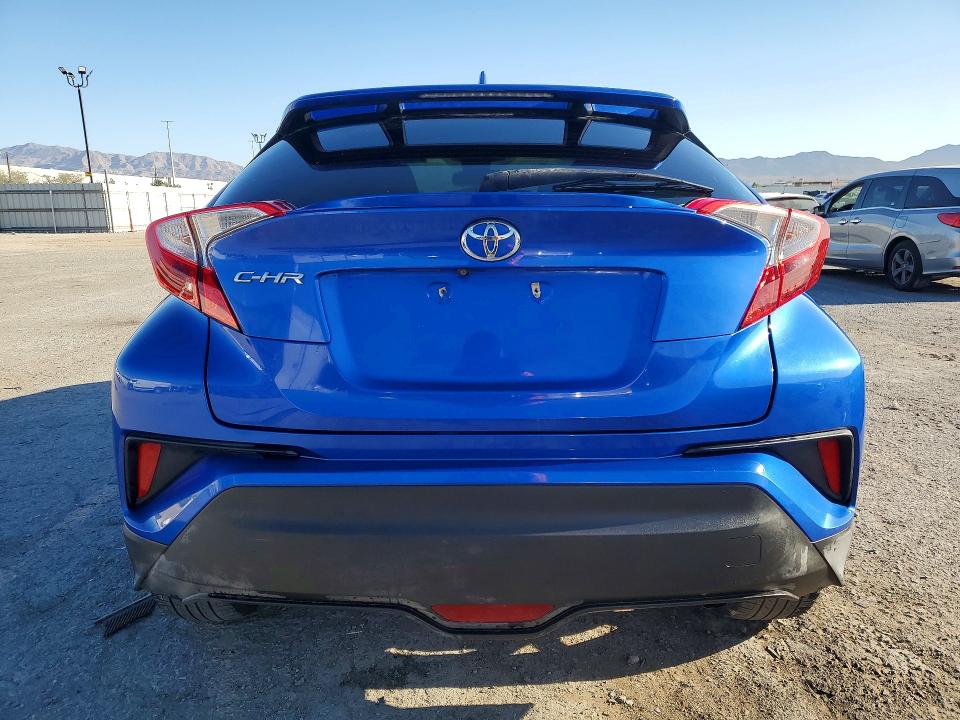 52854126 :رقم المزاد ، NMTKHMBX2JR009296 vin ، 2018 Toyota C-hr مزاد بيع