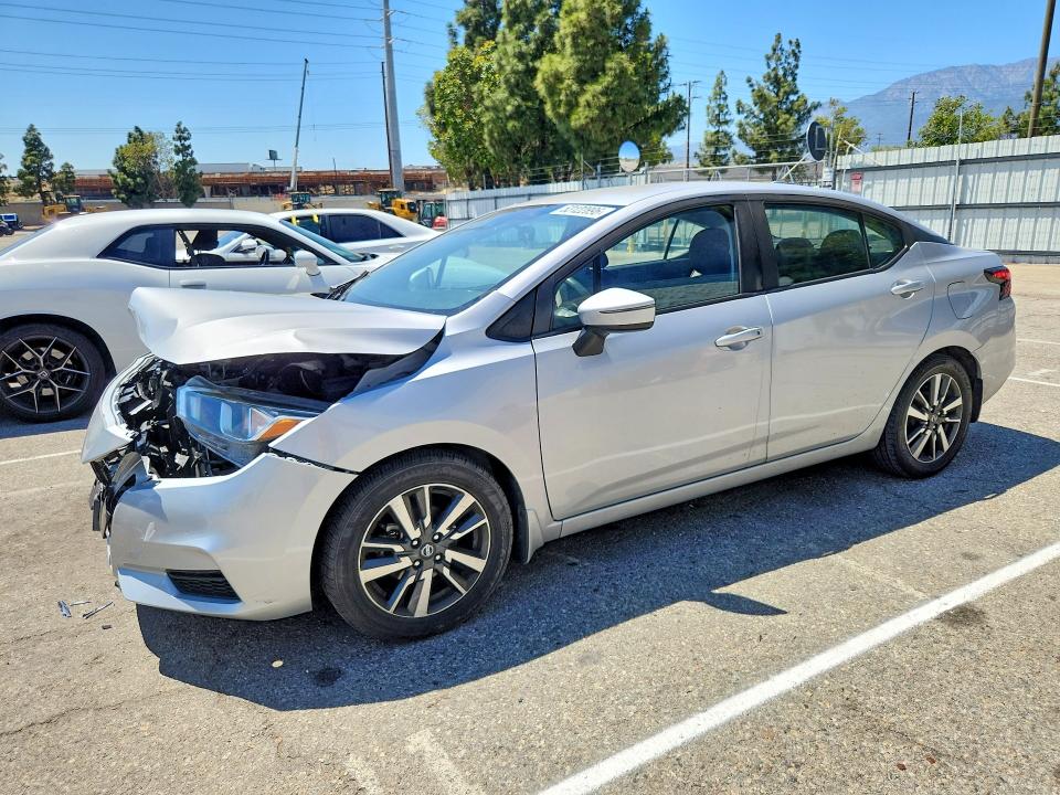 53122896 :رقم المزاد ، 3N1CN8EV4LL868398 vin ، 2020 Nissan Versa مزاد بيع