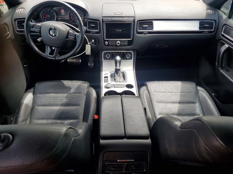 2017 Volkswagen Touareg მანქანა იყიდება აუქციონზე, vin: WVGRF7BP3HD004584, აუქციონის ნომერი: 54683006