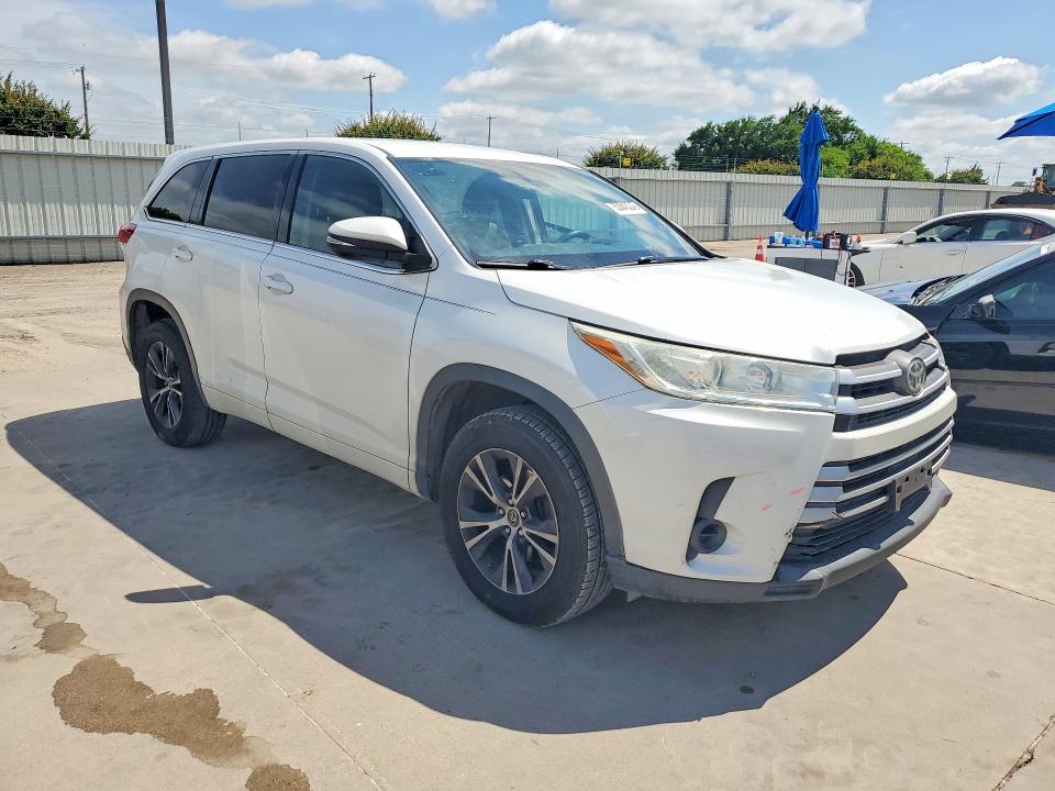 2018 Toyota Highlander მანქანა იყიდება აუქციონზე, vin: 5TDZARFH2JS033604, აუქციონის ნომერი: 53843246