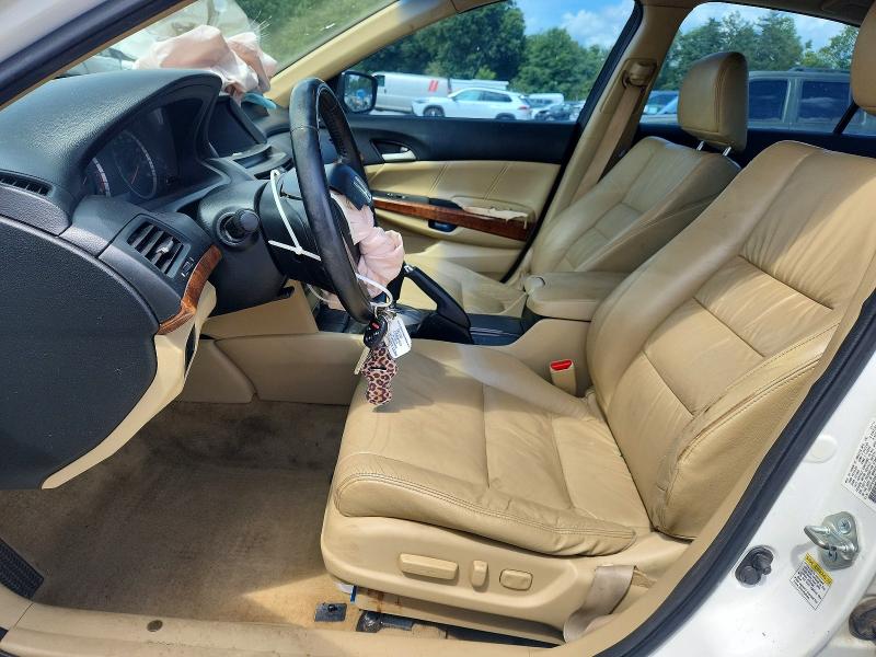 2011 Honda Accord მანქანა იყიდება აუქციონზე, vin: 1HGCP3F82BA031093, აუქციონის ნომერი: 54918526
