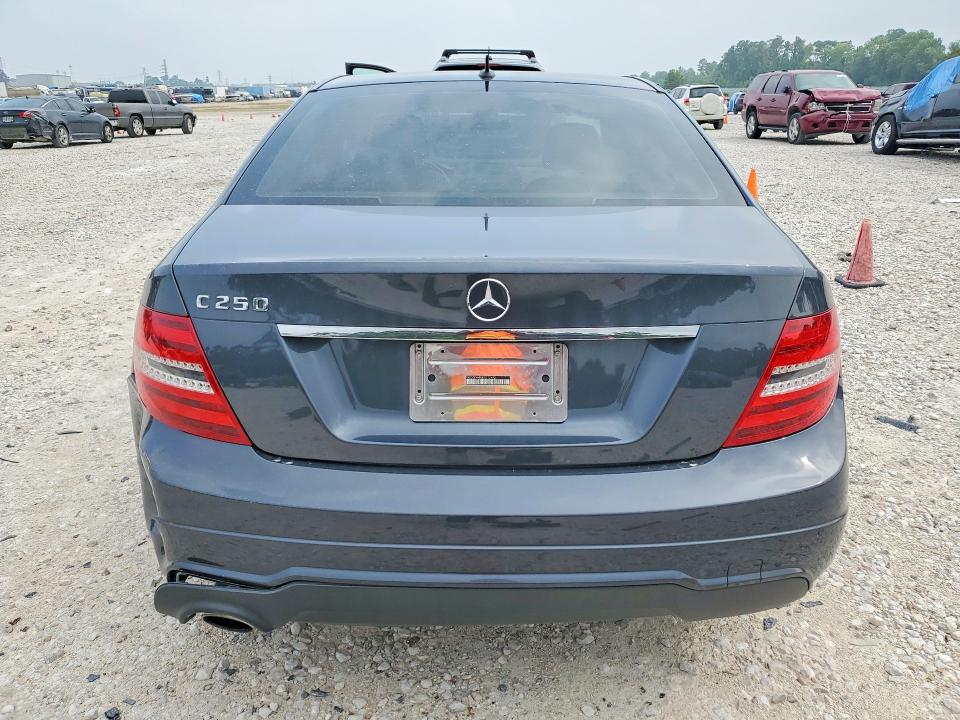 Aukcja sprzedaży 2014 Mercedes-benz C, vin: WDDGF4HB5EG212472, numer aukcji: 52611366