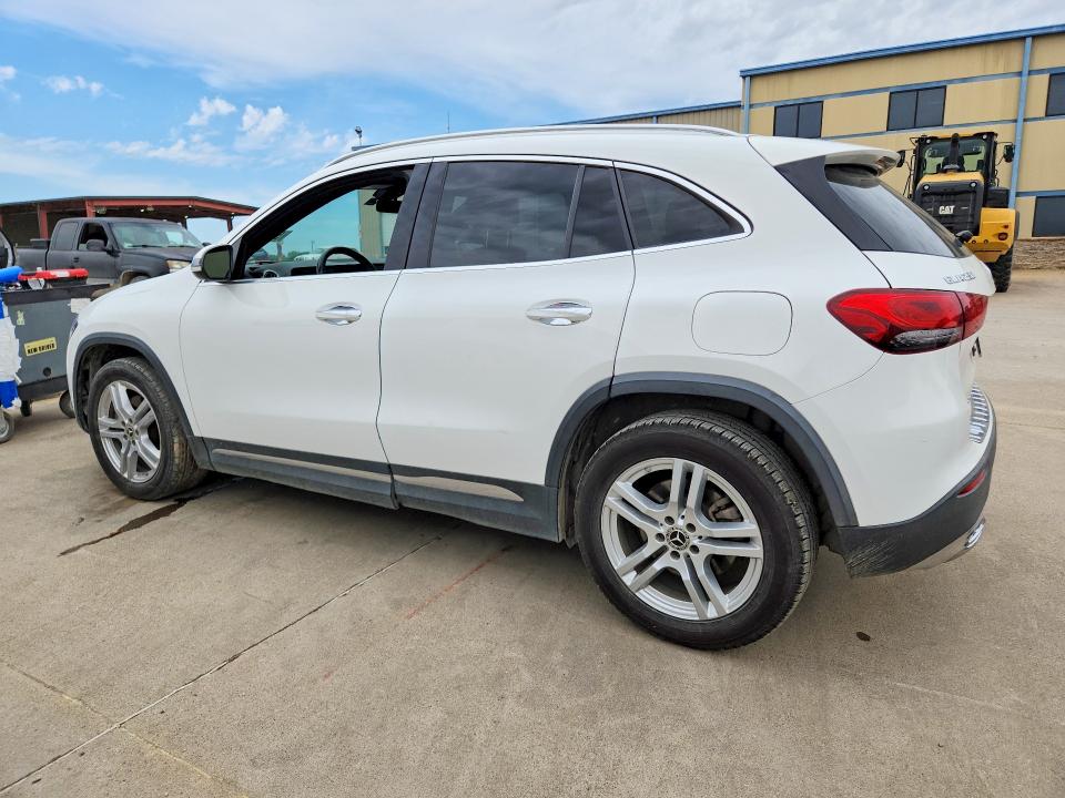 52513996 :رقم المزاد ، W1N4N4GB0MJ118253 vin ، 2021 Mercedes-benz Gla مزاد بيع