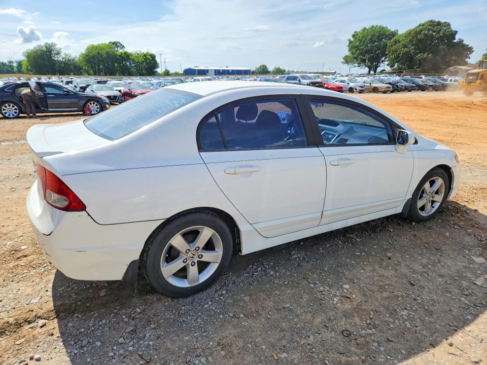 55051626 :رقم المزاد ، 19XFA1F64BE041184 vin ، 2011 Honda Civic مزاد بيع