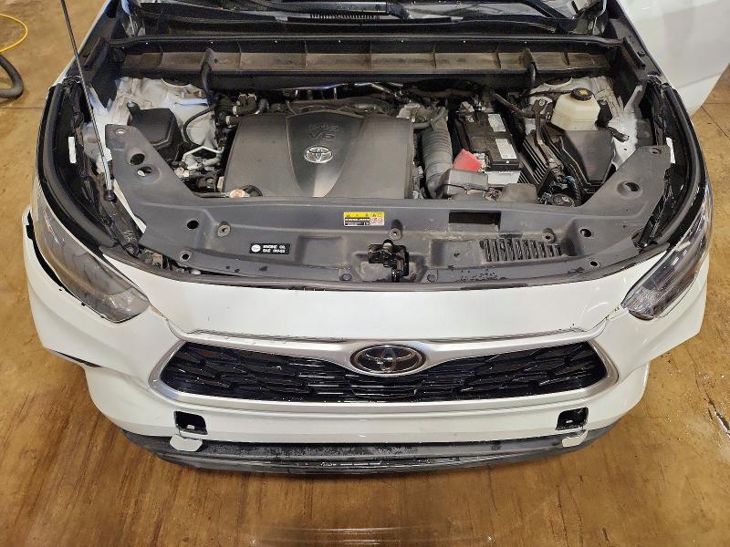 Продажа на аукционе авто 2022 Toyota Highlander, vin: 5TDHZRBH8NS563365, номер лота: 53548236