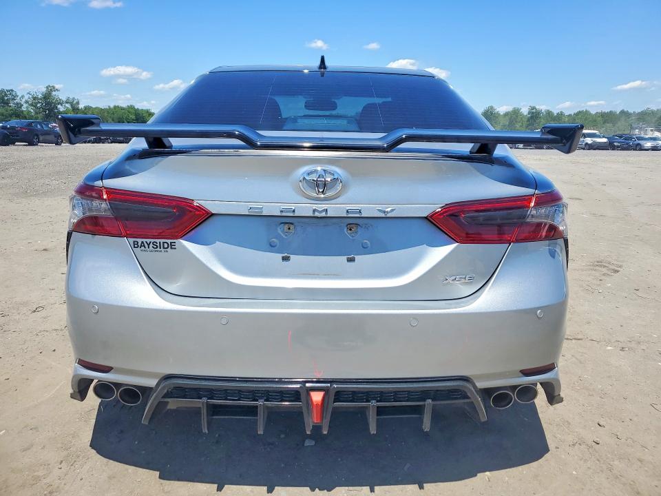 54664466 :رقم المزاد ، 4T1KZ1AK5MU051069 vin ، 2021 Toyota Camry مزاد بيع