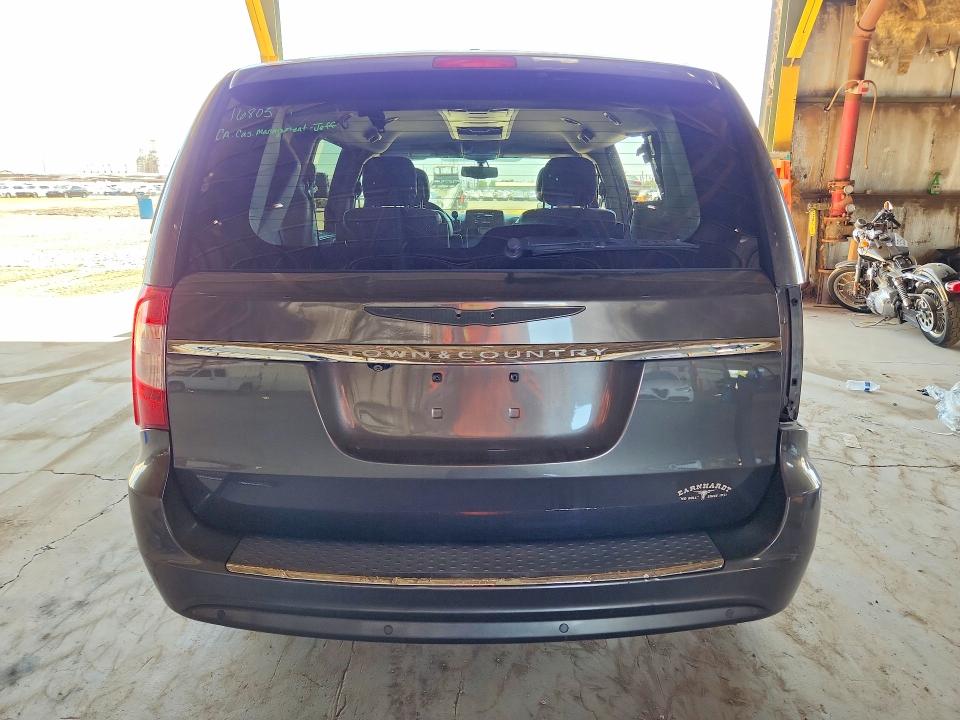 54720826 :رقم المزاد ، 2C4RC1CG5FR674995 vin ، 2015 Chrysler Town & Country مزاد بيع