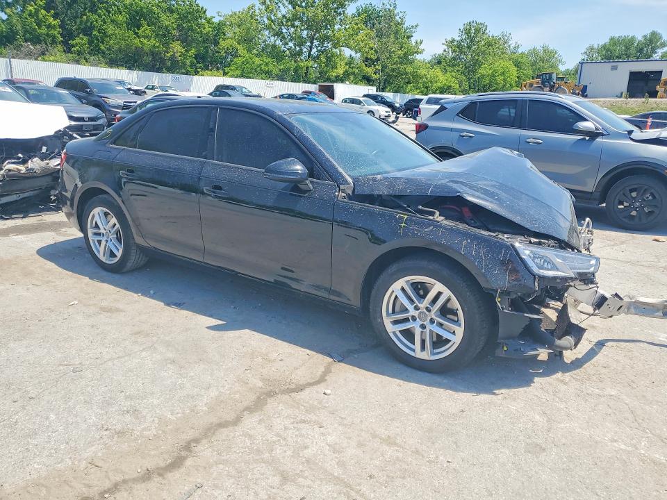 Продажа на аукционе авто 2017 Audi A4, vin: WAUANAF46HN016625, номер лота: 53731106