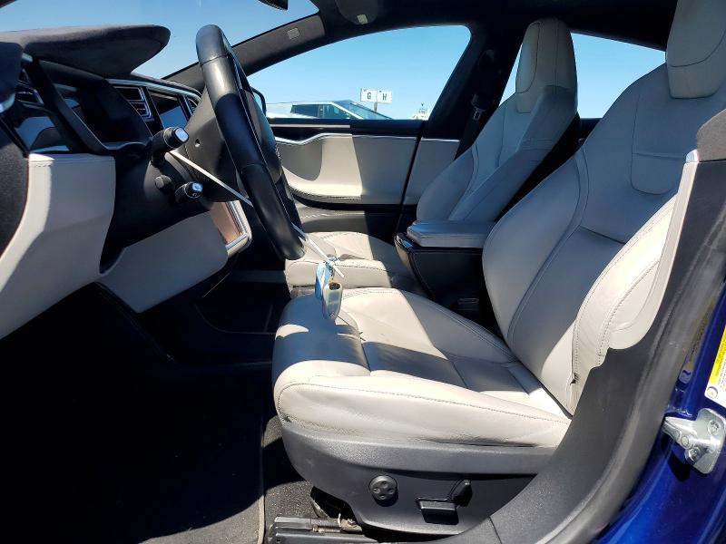 Продажа на аукционе авто 2015 Tesla Model S, vin: 5YJSA1E20FF116413, номер лота: 53019576