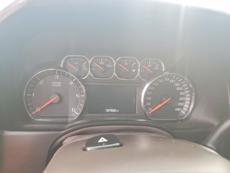 2015 Chevrolet Suburban მანქანა იყიდება აუქციონზე, vin: 1GNSKJKCXFR187453, აუქციონის ნომერი: 53402656