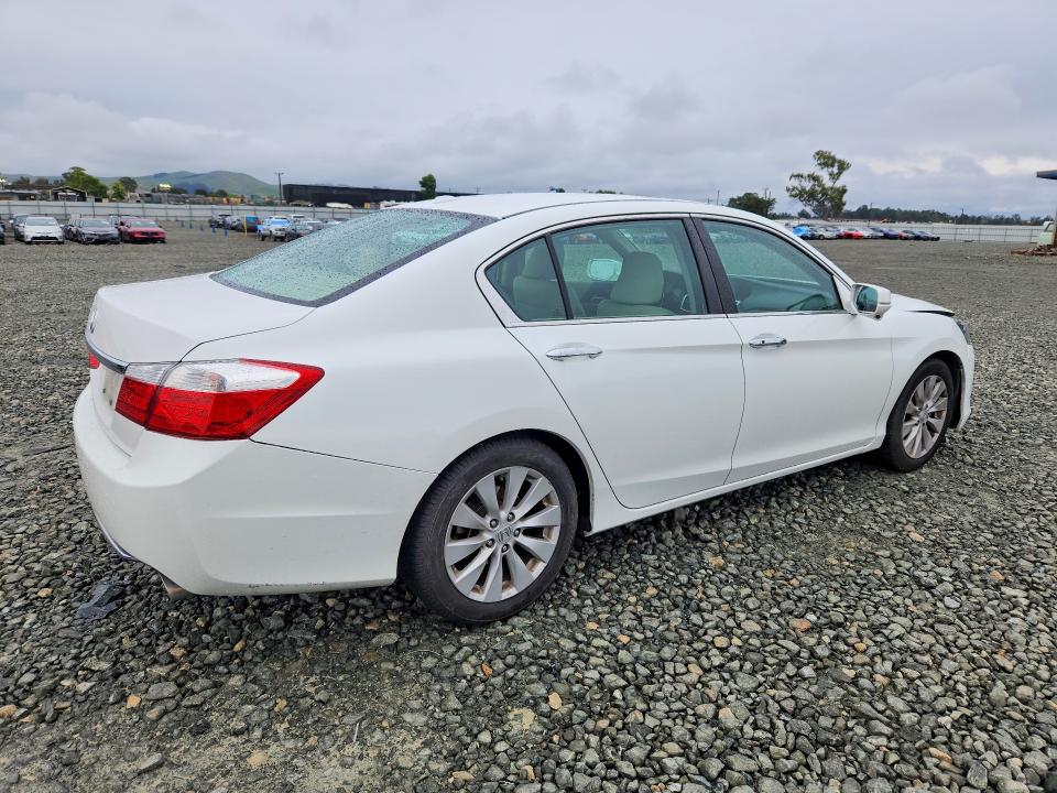 Auction sale of the 2015 Honda Accord, vin: 1HGCR2F85FA140416, lot number: 52567566