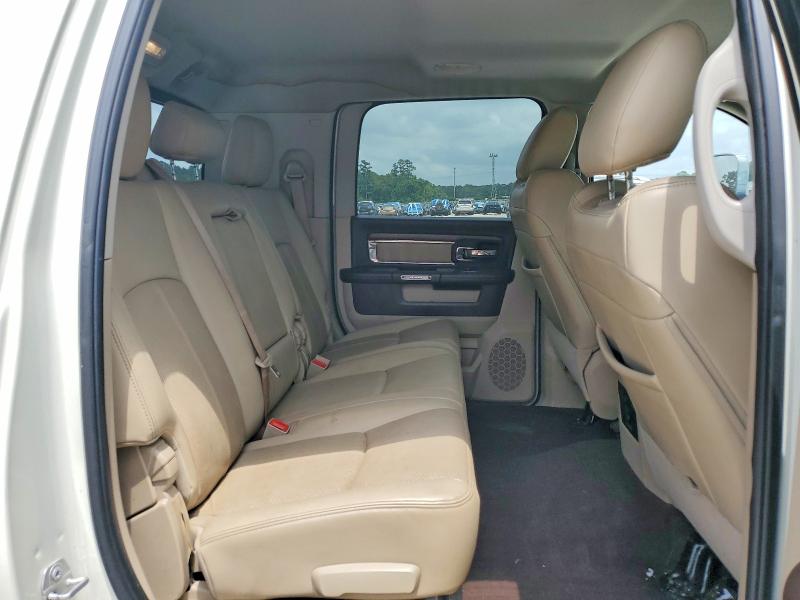53711836 :رقم المزاد ، 3C63RRML2JG339746 vin ، 2018 Ram 3500 مزاد بيع