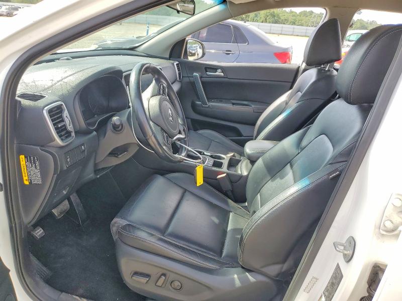 52075636 :رقم المزاد ، KNDPNCAC5H7049319 vin ، 2017 Kia Sportage مزاد بيع