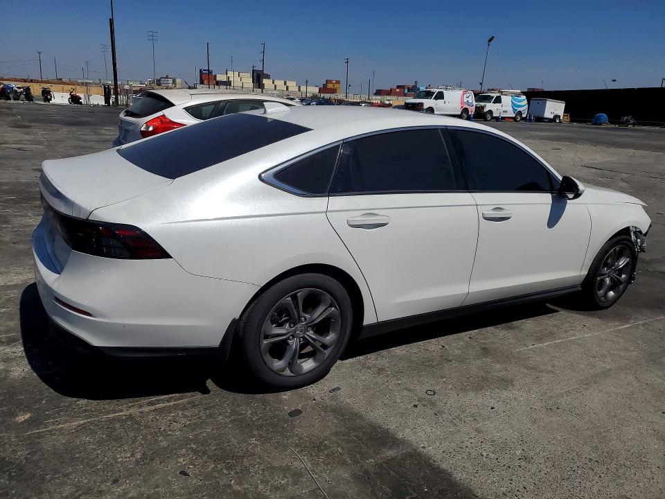 52421016 :رقم المزاد ، 1HGCY1F3XRA044643 vin ، 2024 Honda Accord مزاد بيع