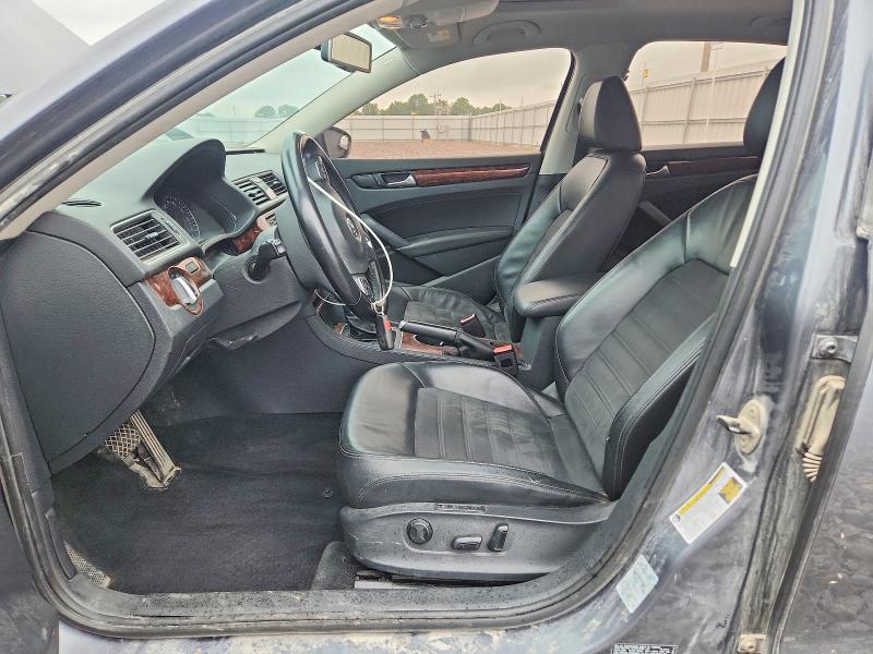 55022806 :رقم المزاد ، 1VWCM7A32DC120564 vin ، 2013 Volkswagen Passat مزاد بيع
