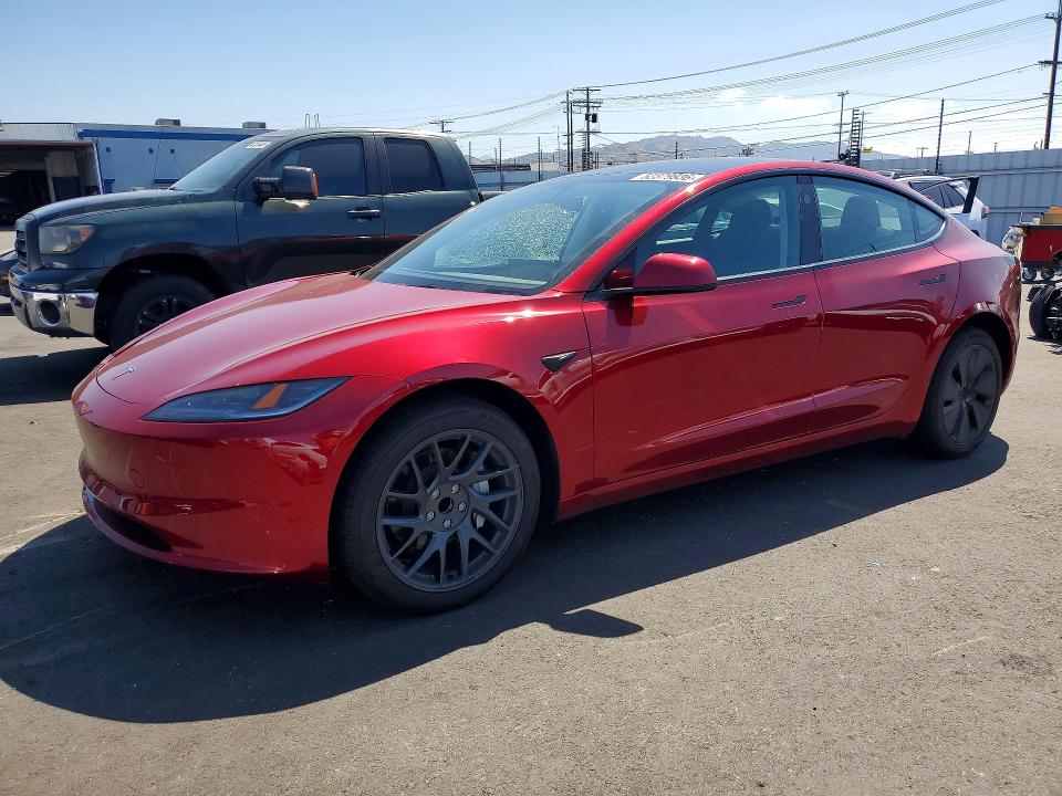 52379936 :رقم المزاد ، 5YJ3E1EA5SF076470 vin ، 2025 Tesla Model 3 مزاد بيع