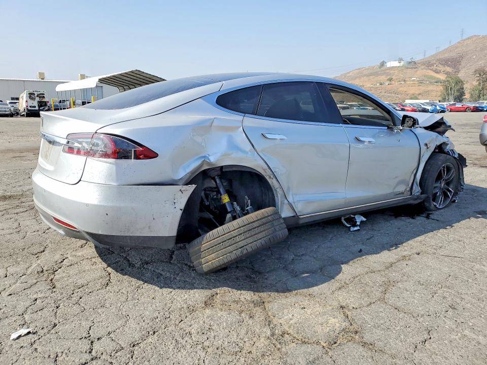 Продаж на аукціоні авто 2014 Tesla Model S, vin: 5YJSA1S11EFP48685, номер лоту: 54722636