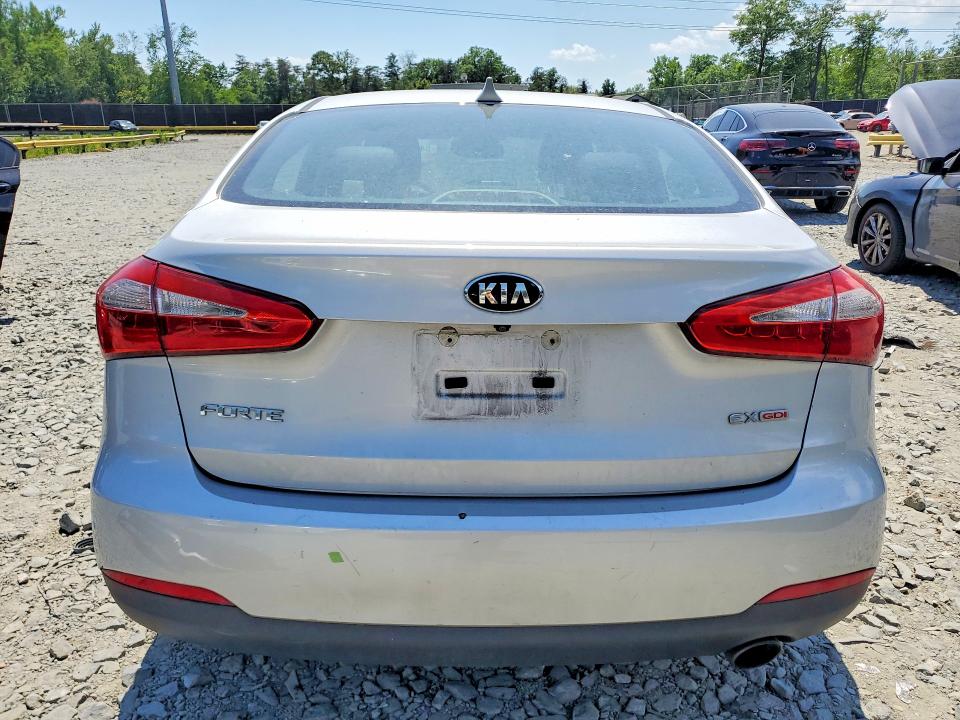 Auction sale of the 2016 Kia Forte, vin: KNAFZ4A86G5569988, lot number: 54126166