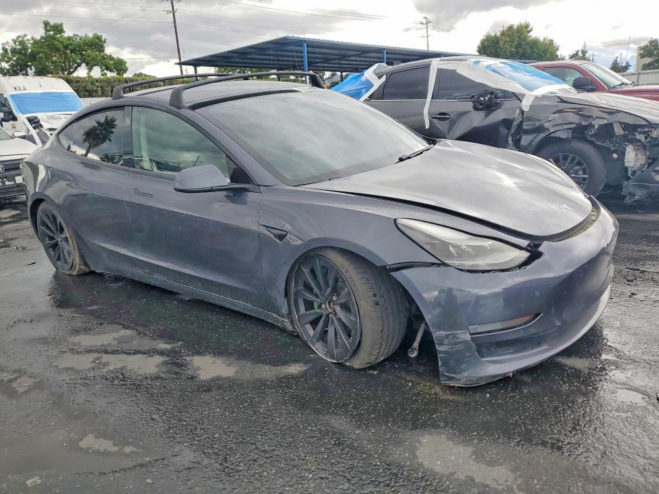 55198096 :رقم المزاد ، 5YJ3E1EB1MF975046 vin ، 2021 Tesla Model 3 مزاد بيع
