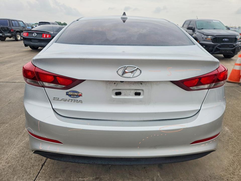 51910716 :رقم المزاد ، 5NPD84LFXJH293931 vin ، 2018 Hyundai Elantra مزاد بيع