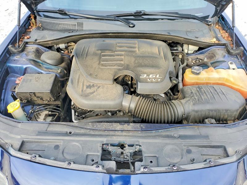Продажа на аукционе авто 2015 Chrysler 300, vin: 2C3CCABG8FH832893, номер лота: 55244276