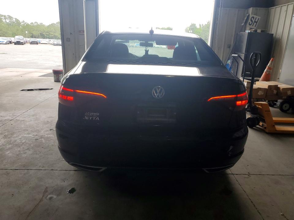 51888996 :رقم المزاد ، 3VWC57BU3KM197315 vin ، 2019 Volkswagen Jetta مزاد بيع