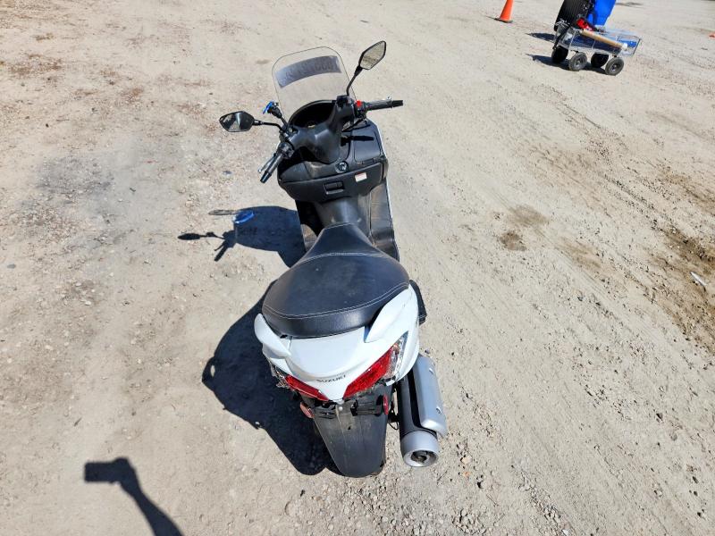 2020 Suzuki Uh200 მანქანა იყიდება აუქციონზე, vin: MLCCH41A2L1600136, აუქციონის ნომერი: 53572176