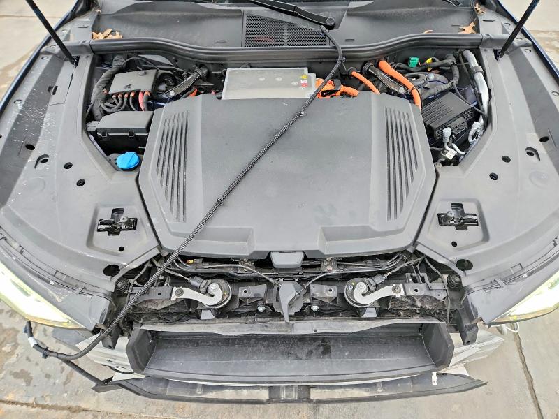 Продажа на аукционе авто 2021 Audi E-tron, vin: WA12AAGE5MB001582, номер лота: 52018686