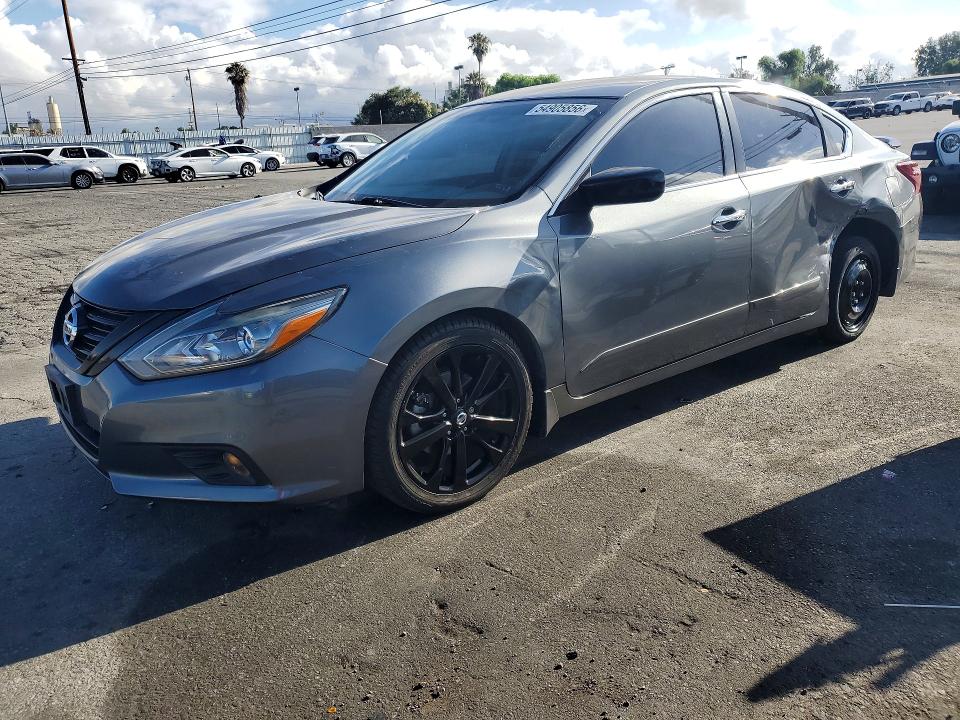 2018 Nissan Altima მანქანა იყიდება აუქციონზე, vin: 1N4AL3AP1JC286763, აუქციონის ნომერი: 54905856