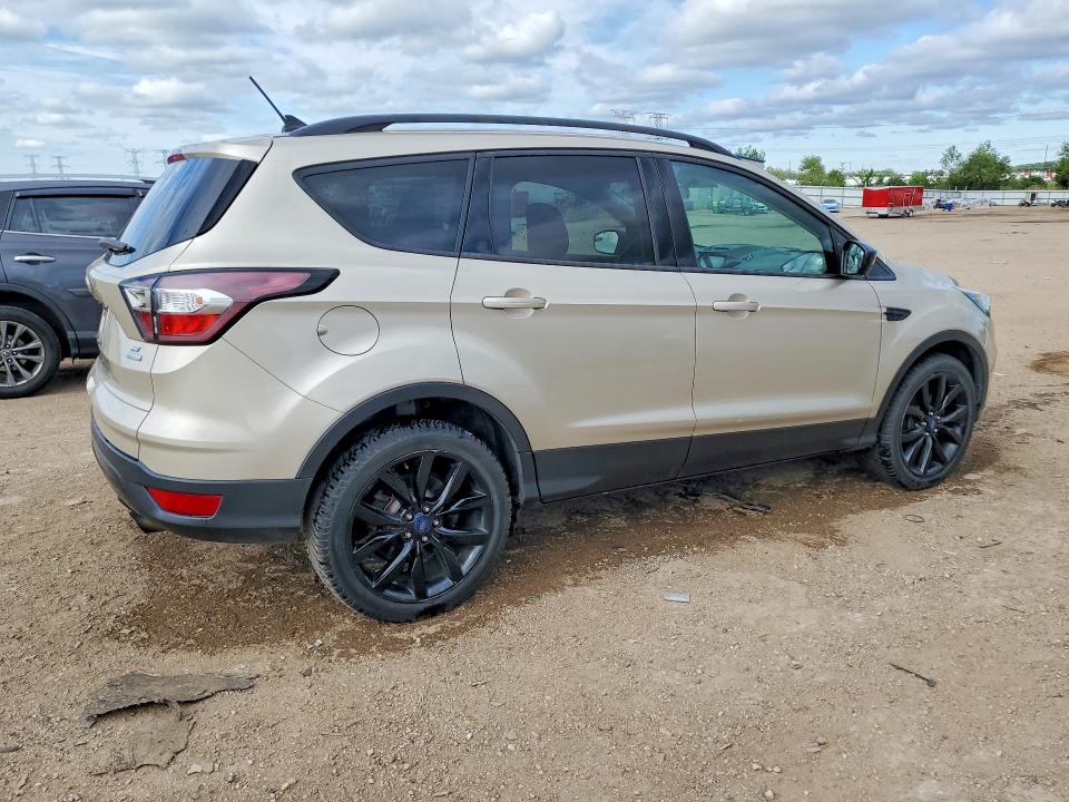 2018 Ford Escape მანქანა იყიდება აუქციონზე, vin: 1FMCU0GDXJUB21506, აუქციონის ნომერი: 54314766