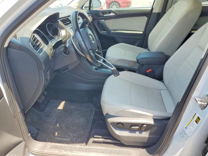 54313686 :رقم المزاد ، 3VV3B7AX8JM160350 vin ، 2018 Volkswagen Tiguan مزاد بيع