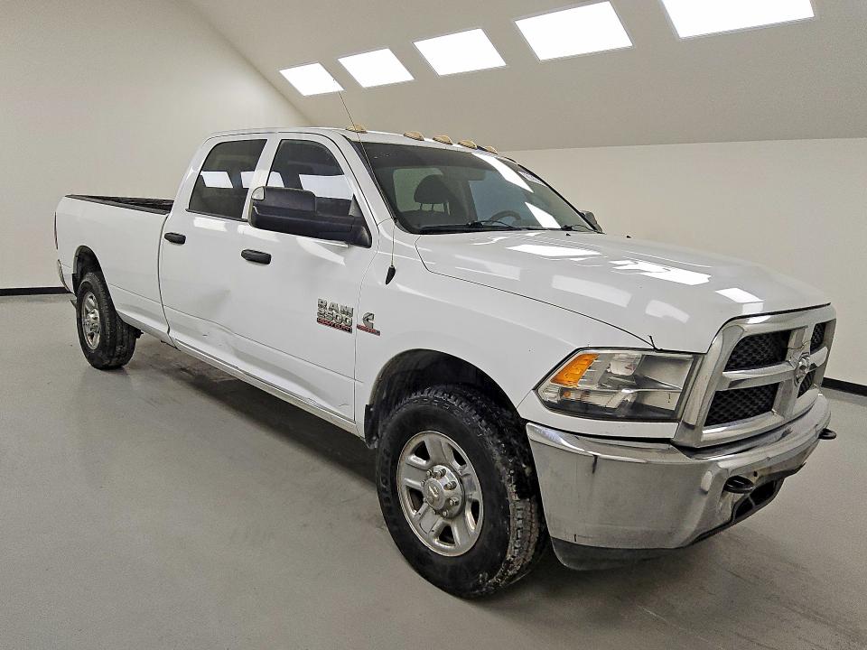 53654366 :رقم المزاد ، 3C6UR4HL6FG608341 vin ، 2015 Ram 2500 مزاد بيع
