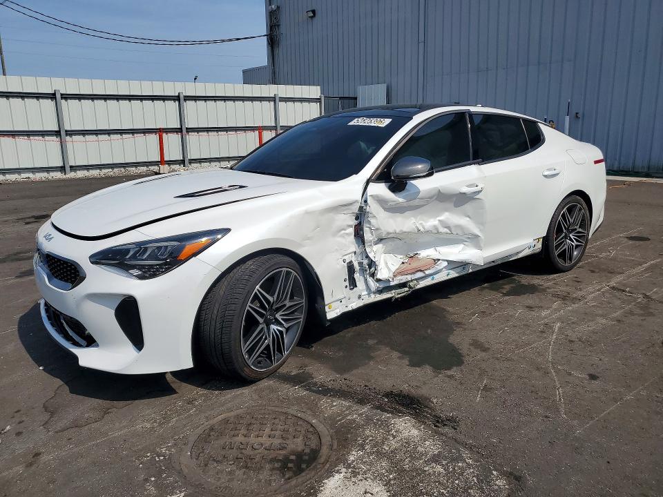 2022 Kia Stinger მანქანა იყიდება აუქციონზე, vin: KNAE45LC2N6119408, აუქციონის ნომერი: 52825396