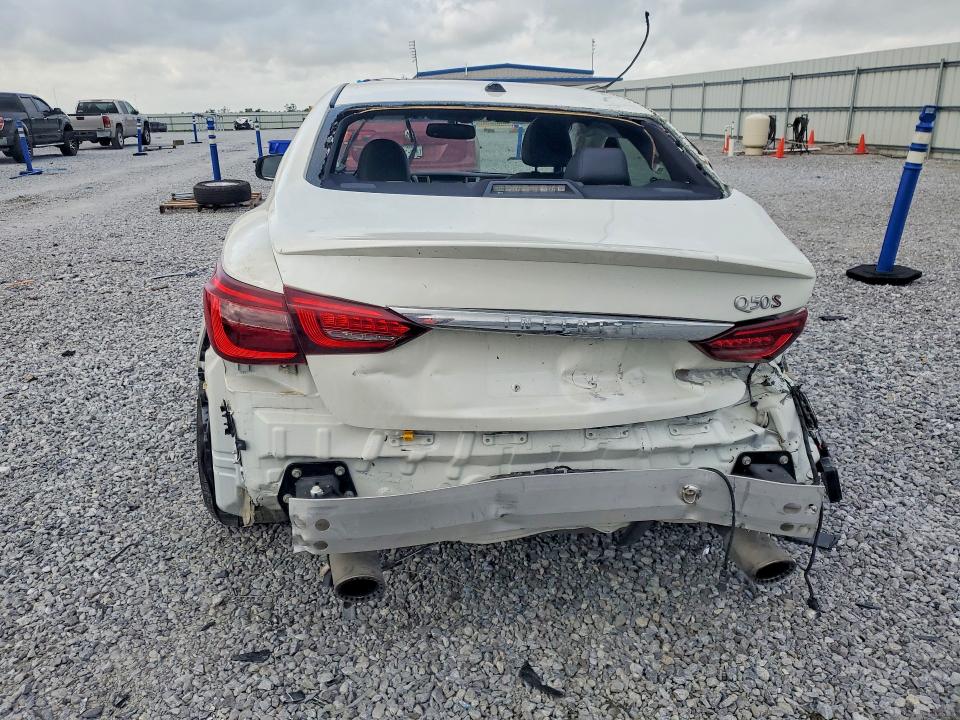 53301056 :رقم المزاد ، JN1FV7AP4JM461635 vin ، 2018 Infiniti Q50 مزاد بيع