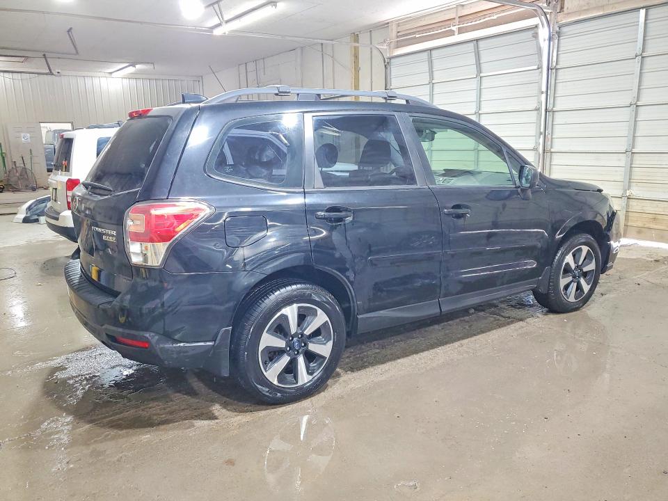 Продажа на аукционе авто 2017 Subaru Forester, vin: JF2SJABC5HH410147, номер лота: 53571796
