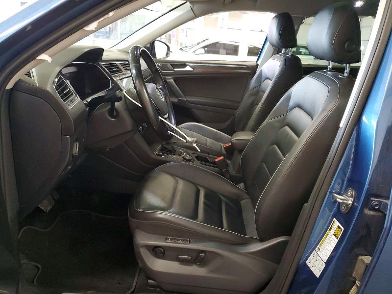 53934126 :رقم المزاد ، 3VV4B7AXXJM016125 vin ، 2018 Volkswagen Tiguan مزاد بيع